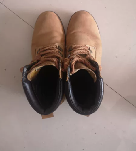 骆驼 高帮皮靴 40码250 成色如图 正...