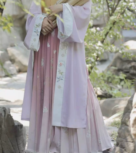 兰若庭 汉服 宋制 百迭 渐变 绣花 此...