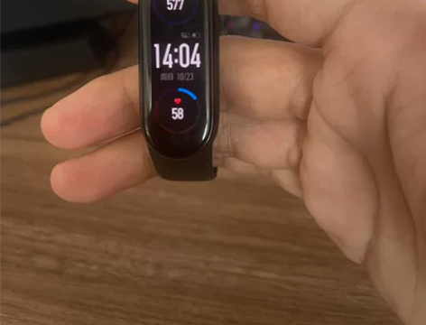自用小米手环6.一点点小划痕,有充电器,无...
