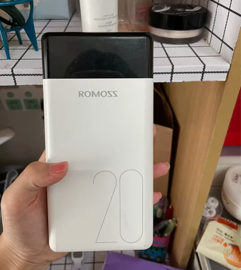 出闲置充电宝罗马仕 买了一年了,但是用过的...