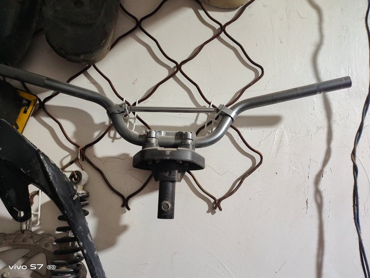 雅马哈福喜巧格特技裸把