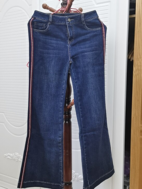 嗽叭牛仔裤28码