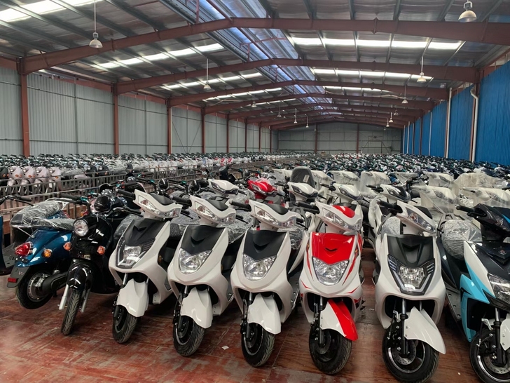 全新国标电动车，二手车电动车，车型多。品牌...