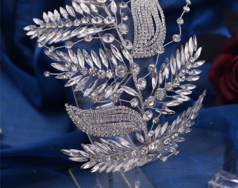 全新!未用!新娘头饰2022新款钻石气质造...