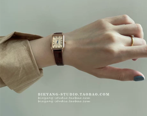 别样A15简约时尚潮流罗马数字皮带女士ch...