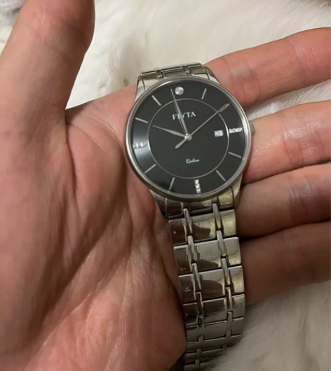 飞亚达手表 卓雅系列 手表正常磨损只是后盖...