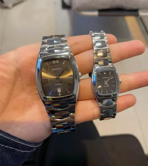 罗西尼石英情侣对表 95新 很少佩戴 盒子...