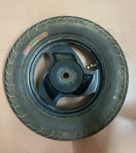 福喜鬼火雅马哈轮毂钢圈带刚换的建大轮胎 ，...