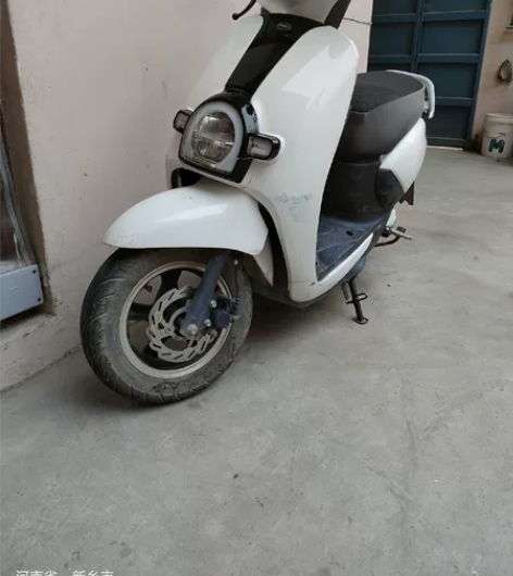 转让新大洲本田电动踏板，新车买的四千多，6...