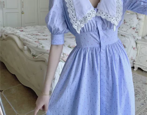 法式蓝色泡泡袖波点连衣裙夏装2021年新款...