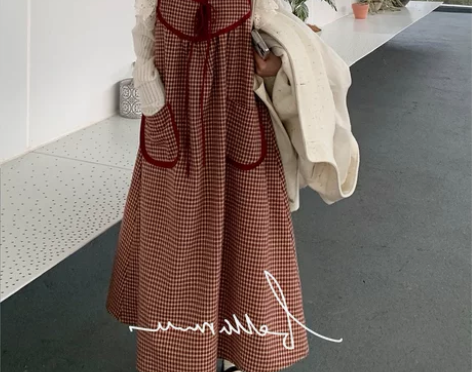 BM11.11新品古董娃娃裙红色小格子胸口...