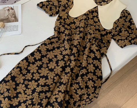 ?娃娃领碎花系带法式连衣裙2021年夏装韩...