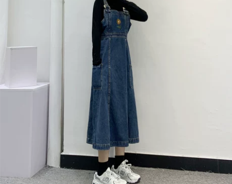 背带裙 吊带背带裙啊啦柏小花剌绣牛仔女秋季...