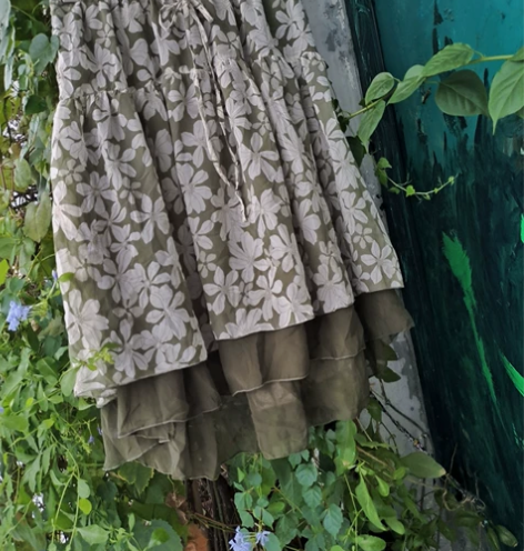 印花大摆裙，松紧腰 全新y  松紧腰不限身...