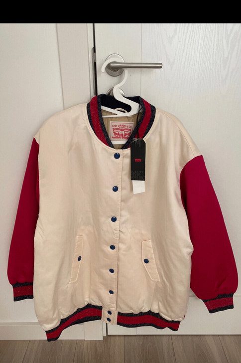 levis 李维斯 棒球棉服 非常帅气有型...