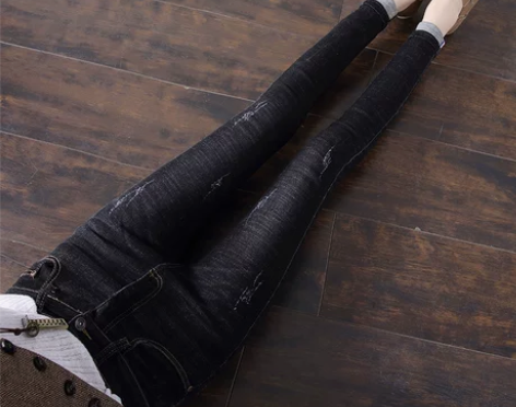 黑色牛仔裤女小脚裤春秋2021年新款修身显...