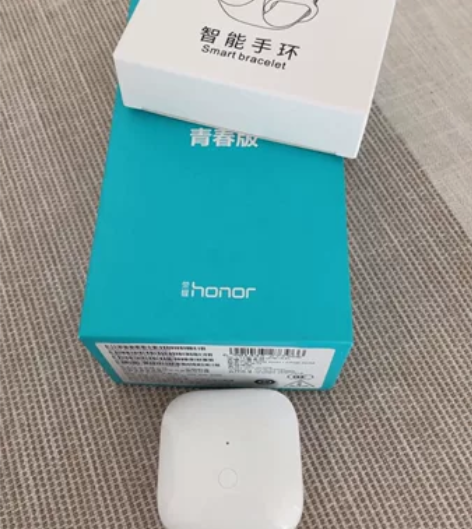 ?二手正品荣耀10青春版渐变色全网通智能手...