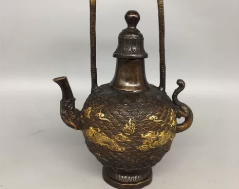 古玩铜器收藏，龙头提壶，工艺精湛 ，包浆醇...
