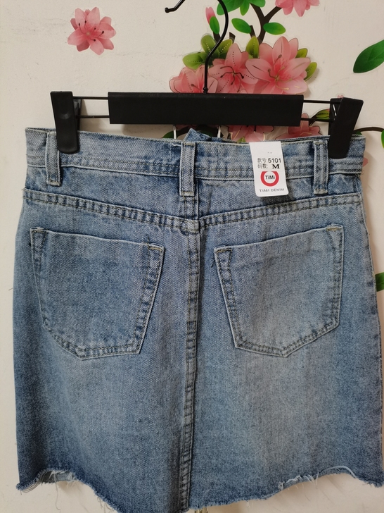 高腰包臀春秋新款裙子 裙长：短裙 廓形：H...