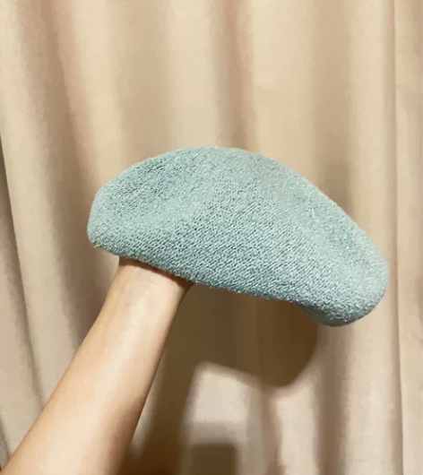 贝雷帽 头围57cm 9成新 感兴趣的话点...