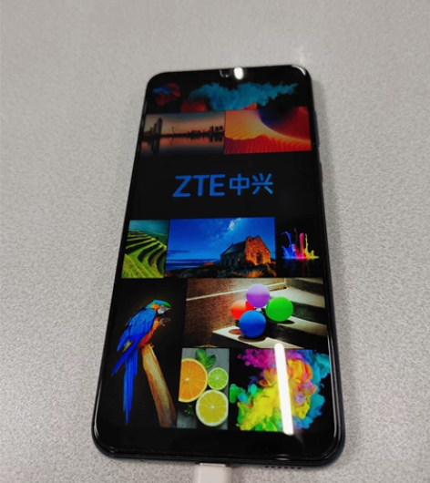 中兴天机 ZTE V1000，4G LTE...