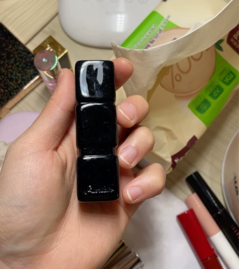 娇兰口红kisskiss 343 感兴趣的...