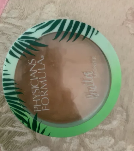 黄油修容只用了一点点，现在怀孕不用了，保质...