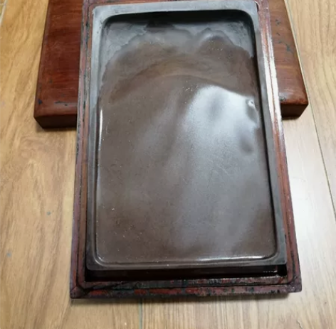 回流端砚一片红宋坑，尺寸约17.3*11*...