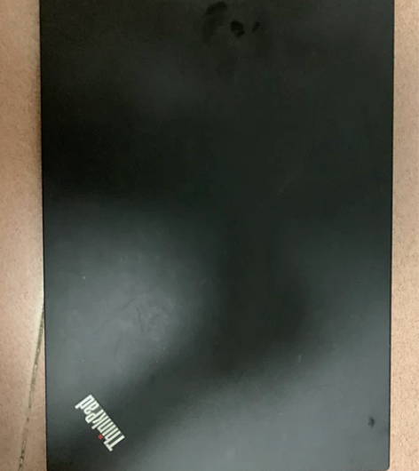 出两台联想笔记本电脑：联想ThinkPad...