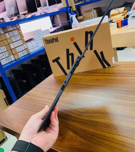 转让个人超薄ThinkPad X1 Car...