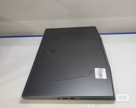 雷神911 Pro  二手笔记本 下方真机...