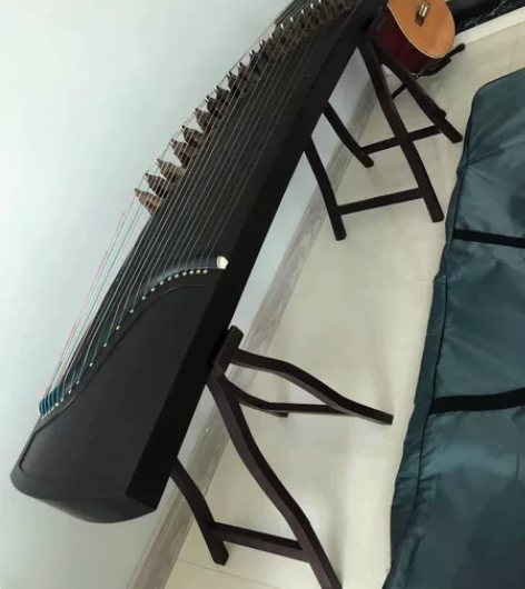 扬州古筝1.63米 带琴包 音谱架,琴刷,...