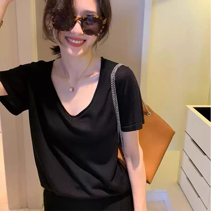 黑色短袖纯棉t恤2021年新款女上衣夏季设...