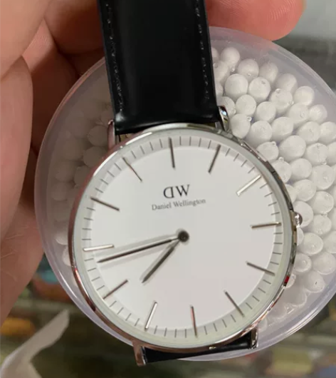 出售DW手表,带了没几次 感兴趣的话点“我...