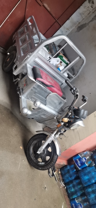 闲置电动三轮一辆