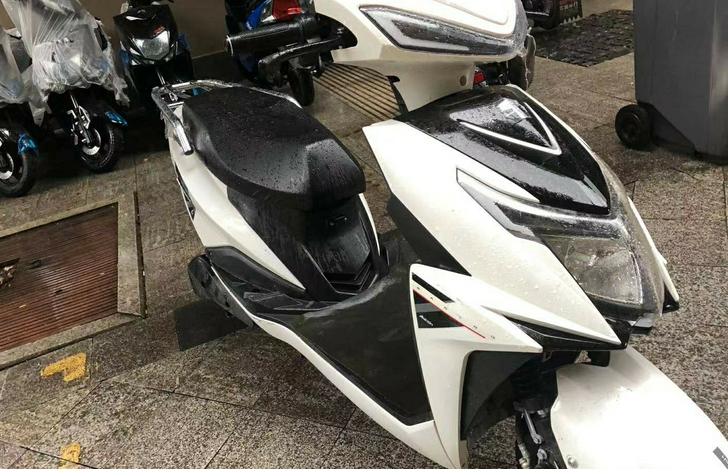跑外卖专用换电车，10元一天租用，也可以出...