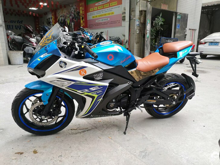 摩托车跑车，幻速R3，250cc，LED大...