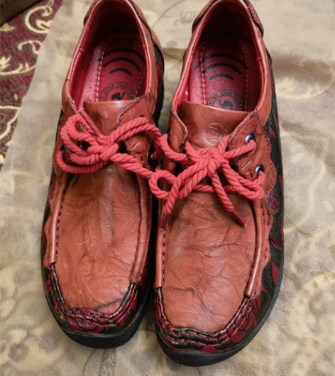 骆驼软牛皮休闲鞋，40码，全新，适合肥脚 ...