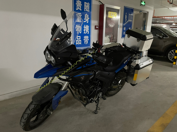 CYCLONE/赛科龙  摩托车整车