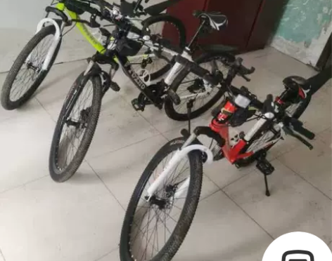 【底价出】 全新山地自行车旅行自行车男女中...