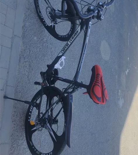 公路自行车没怎么骑过，包工具，送坐垫，防尘...