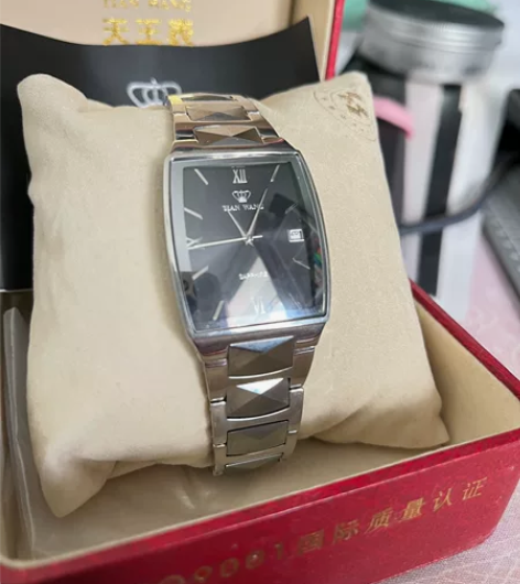 出闲置天王石英手表，型号GS3606S/D...