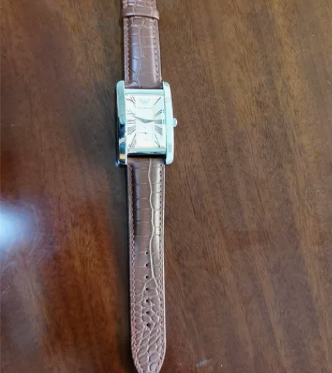 阿玛尼男款石英手表+西铁城蝴蝶表带+卡地亚...