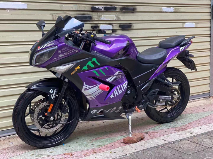 单杠 GT250 无证件已上牌  几千公里...