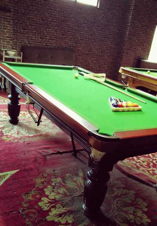 好雅台球桌，九成新，因准备换乒乓球桌，低价...