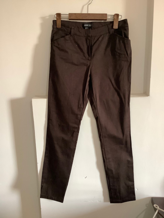 高档女裤，九九新。腰围72厘米，裤女94厘...