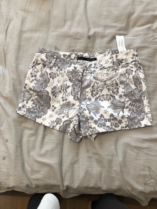 zara短裤，新旧如图，尺码在第二张图，1...