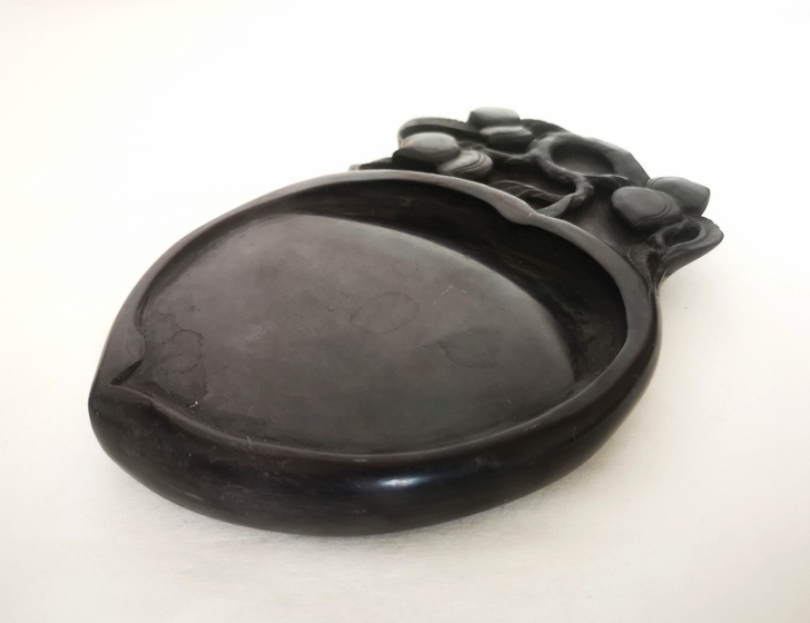 易水砚，有款。年代不详。长17  宽12 ...