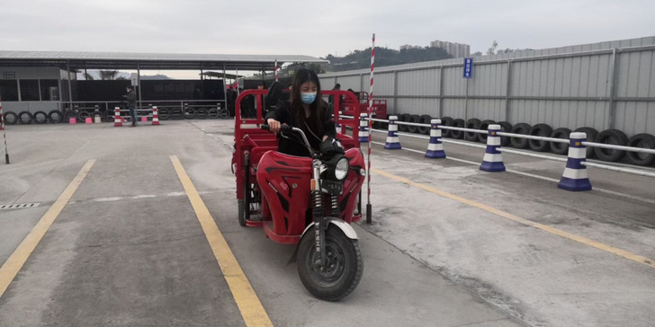 来重庆学摩托 三轮车