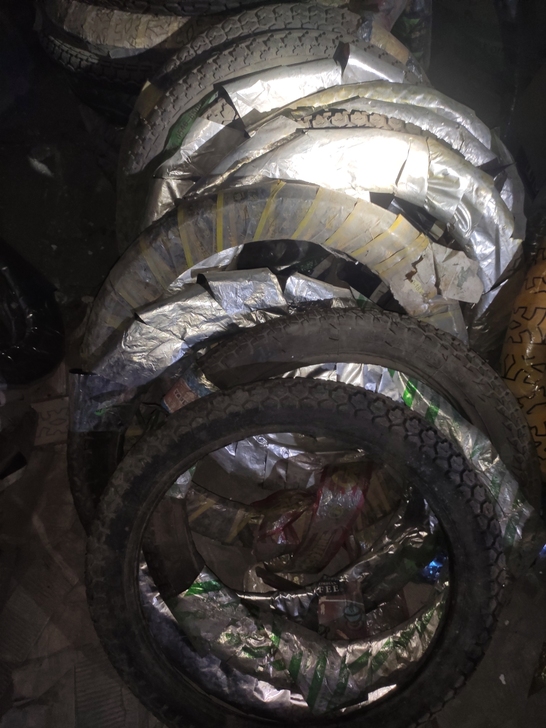 2.50-18  外胎库存新的25一条